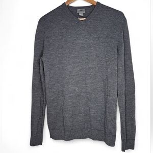 H&M V-Neck Merino Wool Sweater in Charcoal Gray Melange Size M